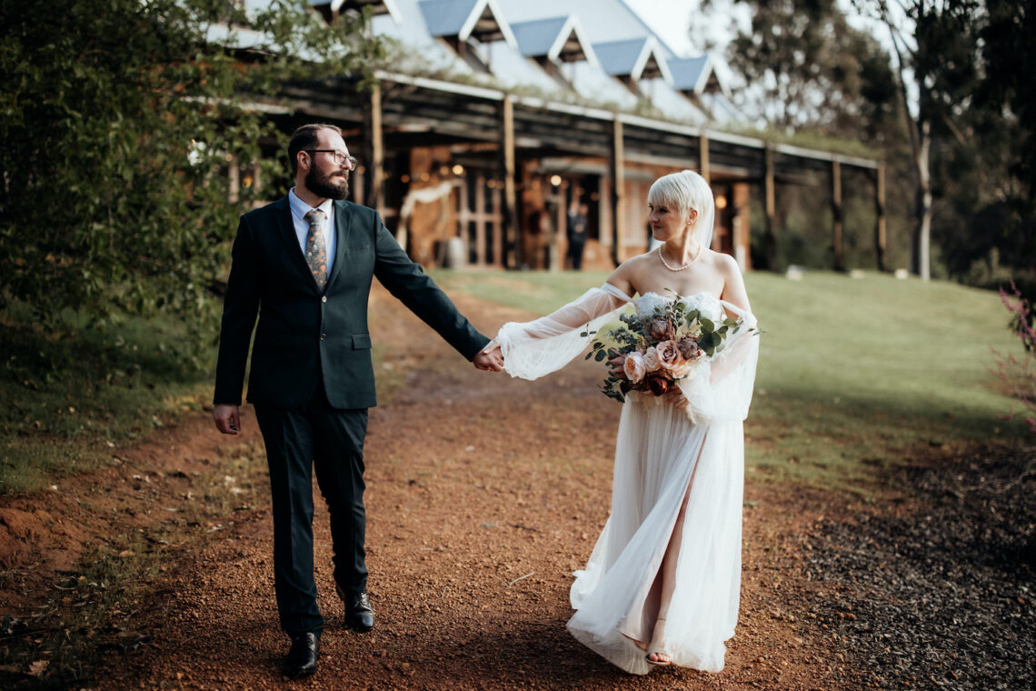 Kelly & Matt Stonebarn Wedding